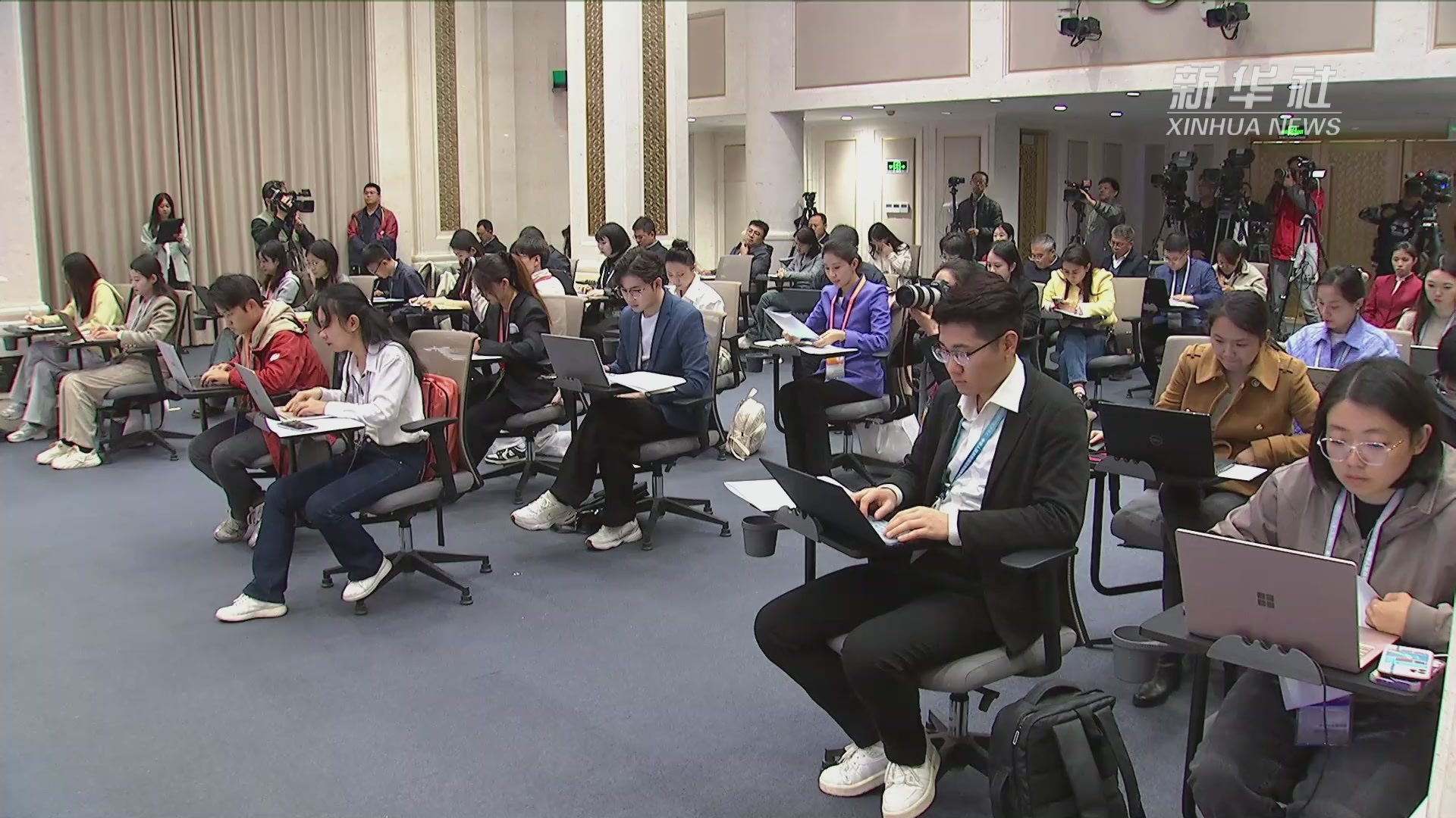 我国粮食产量今年预计将首次突破1.4万亿斤