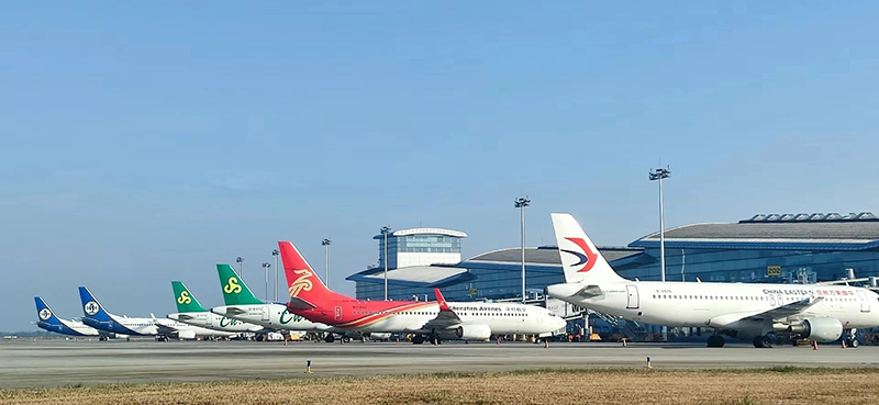 2024年冬航季,南昌机场有25家客货航空公司经营78条航线,67个航点.