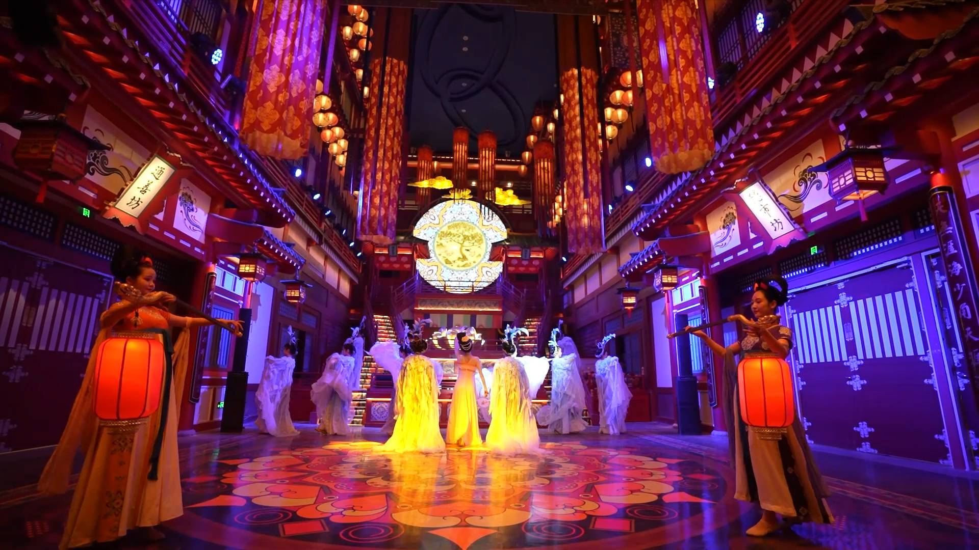 陕文投集团打造的“长安十二时辰主题街区”已成为爆款IP