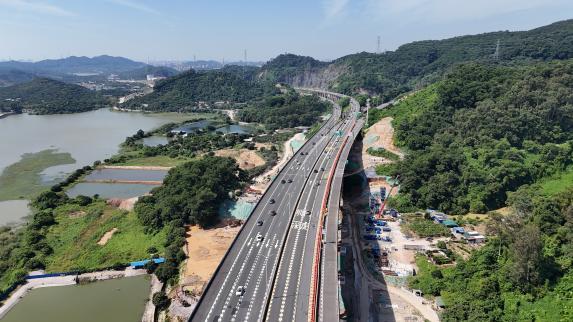 常虎高速改扩建施工现场图