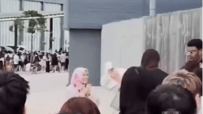 周杰伦演唱会前女歌迷场外紧急生子，救护车及时救援封面图