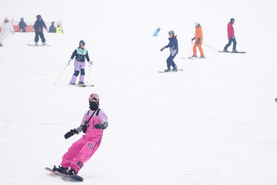 成功试滑！甘露山国际滑雪场11月8日正式营业