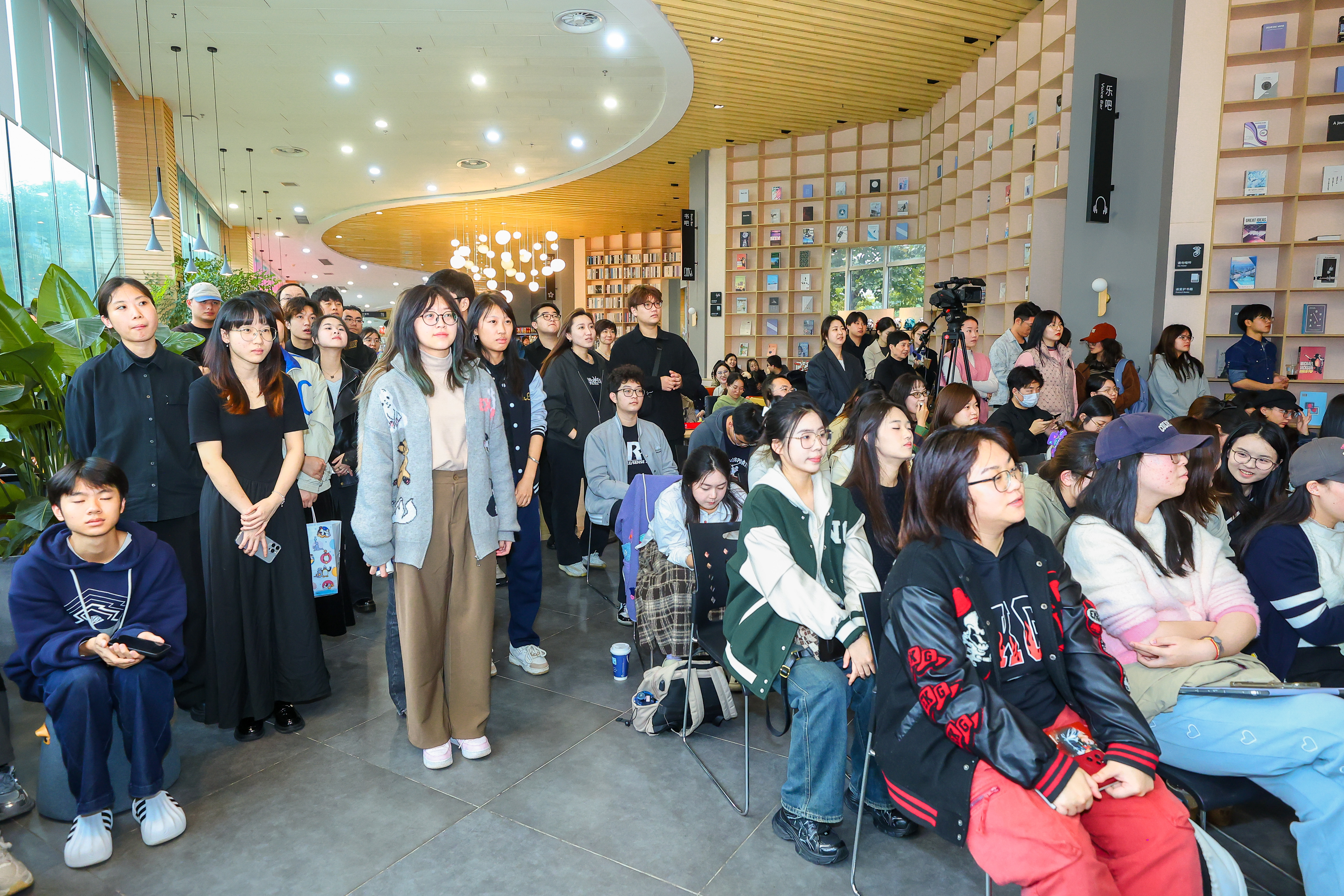 “当代福尔摩斯”李昌钰、夫人蒋霞萍走进浙音 讲述艺术与传奇的一生