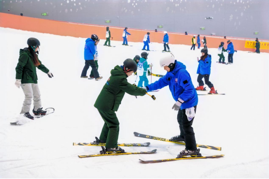 成功试滑！甘露山国际滑雪场11月8日正式营业