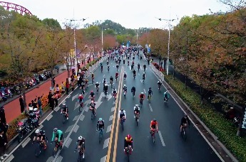 2024第十八届环千岛湖公路自行车赛将于11月2日-11月3日开幕
