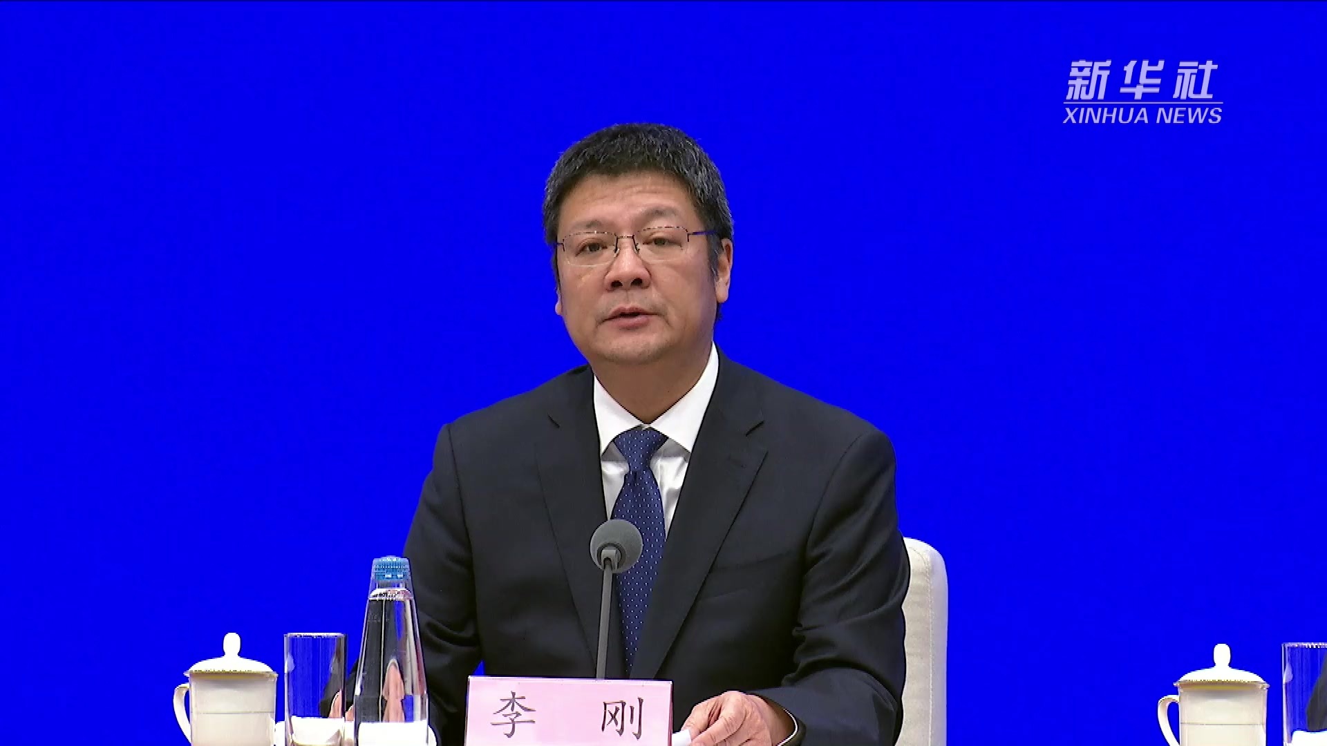 商务部:各地积极培育首发平台载体 为首发经济发展提供有力支撑_凤凰网视频_凤凰网
