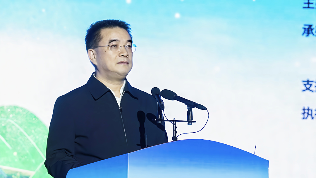 县委书记李勇致欢迎辞