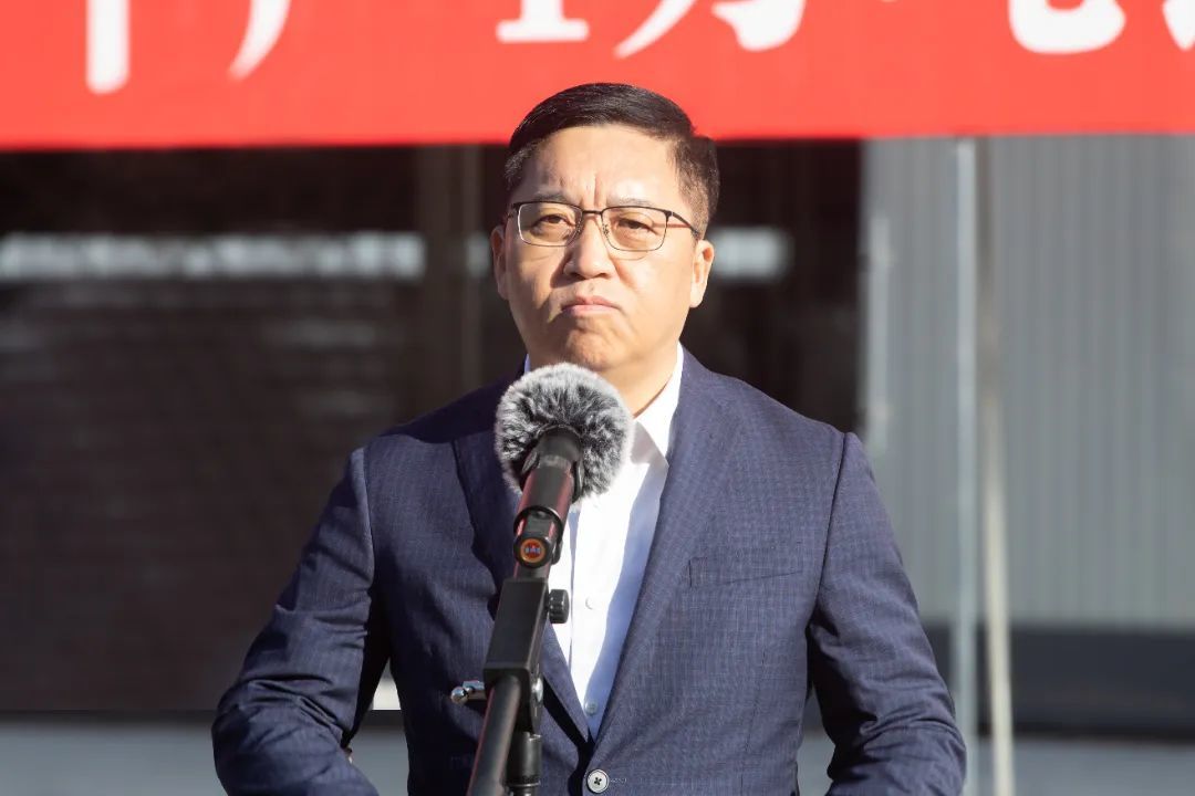 县人大常委会主任宋滨东宣布项目开工
