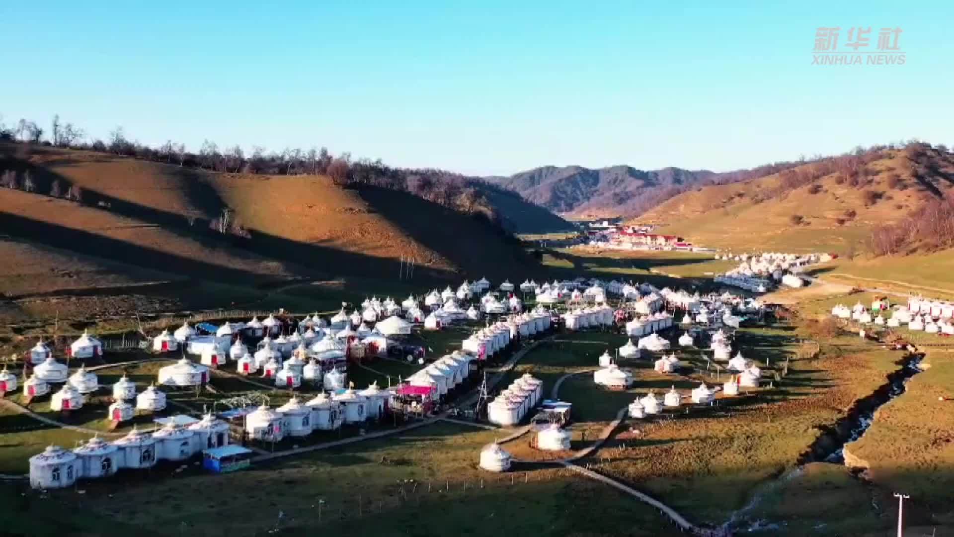 陕西关山草原：秋色斑斓惹人醉