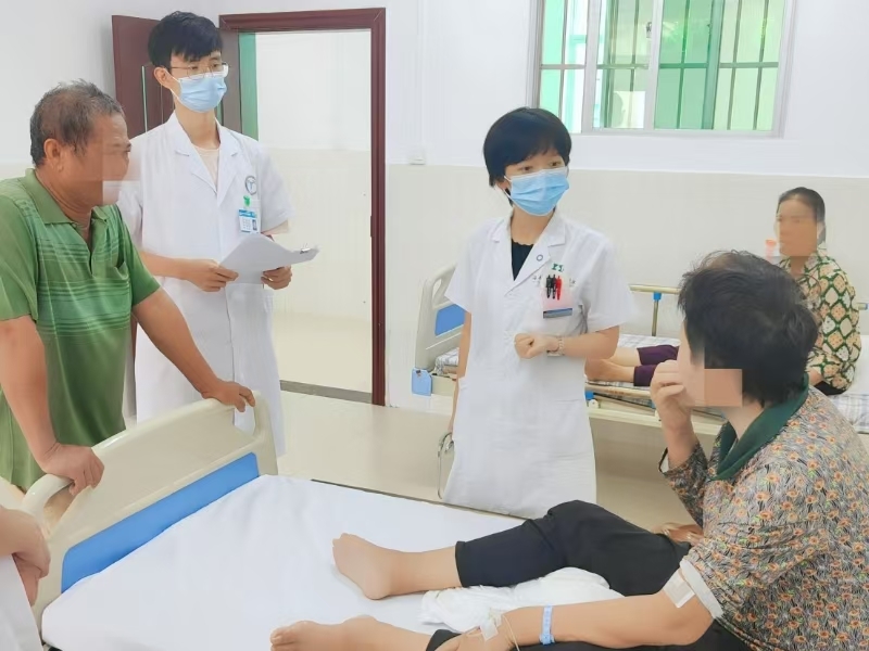 国家点赞!三亚中心医院欧阳茹荣获暖心乡镇卫生院院长入围案例