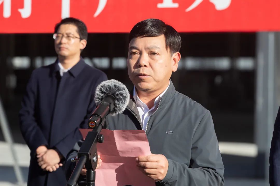 滨海经济开发区管委会副主任沈力致辞