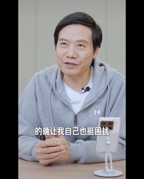 雷军回应AI语音被恶搞：的确让自己挺困扰，希望大家不要再玩了