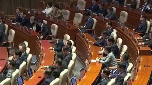 韩总统缺席国会会议，被批侵害国民权利