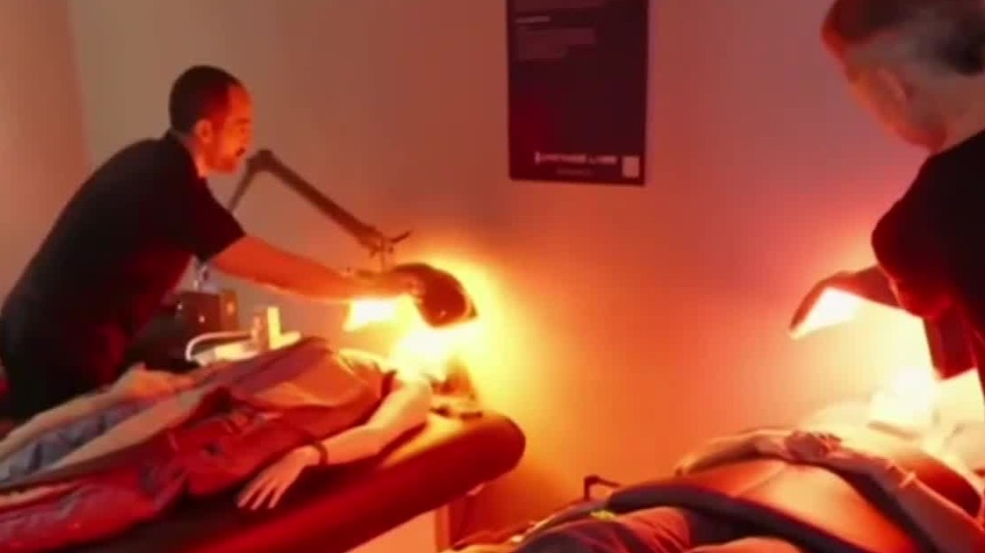 亿万富豪都在用的抗衰方式，专家解读“红光治疗”相关原理