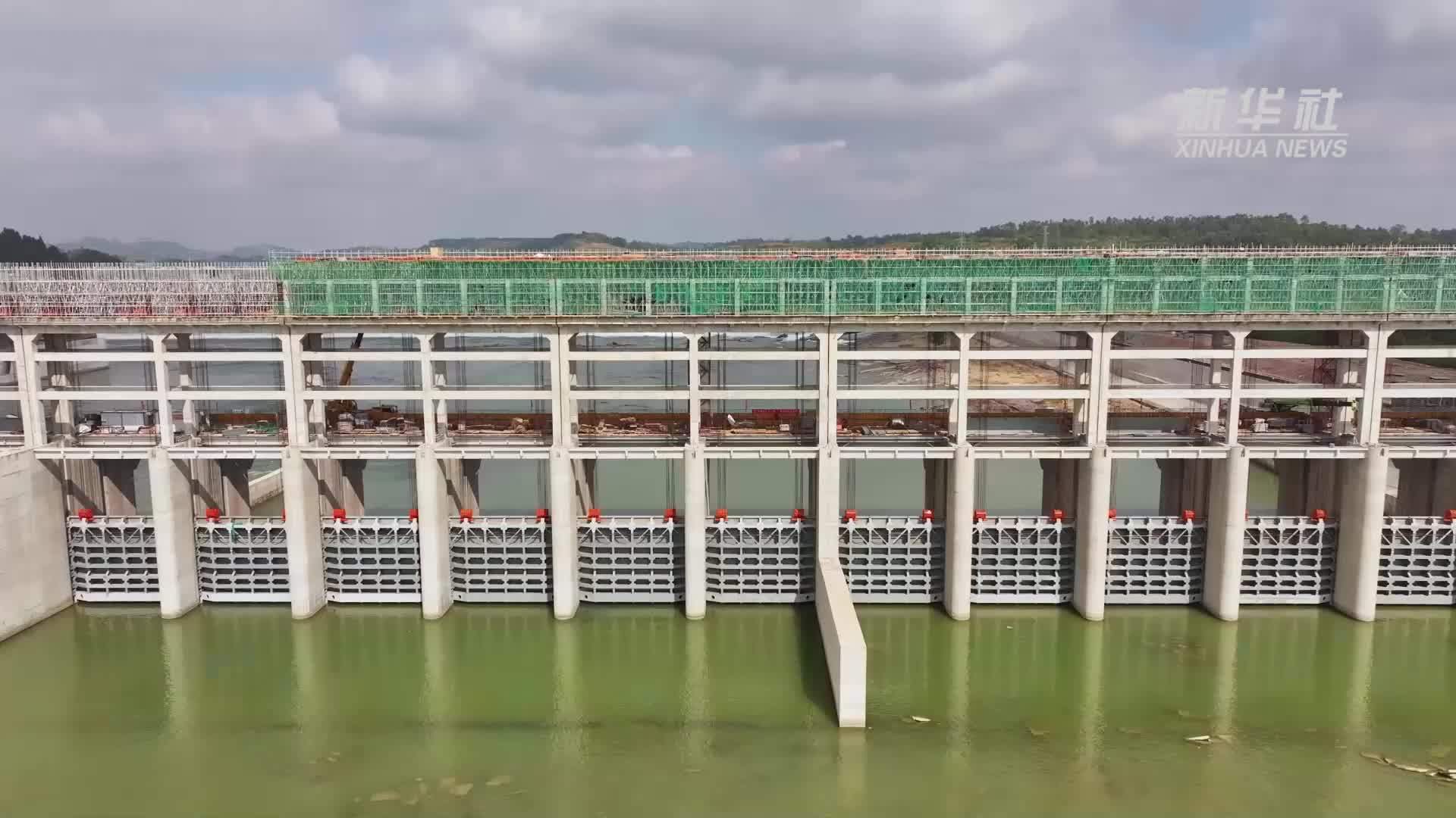 重庆潼南双江航电枢纽一期工程下闸蓄水