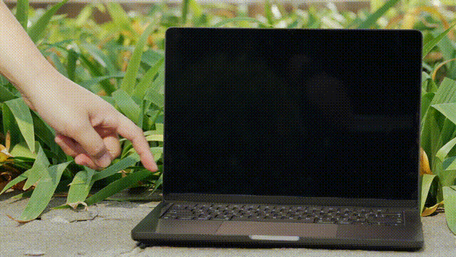 M4 MacBook Pro 评测：刀法全没了？入门就给16GB内存+全接口｜凰家评测