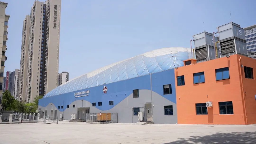 深圳昆仑鸿星冰上运动中心