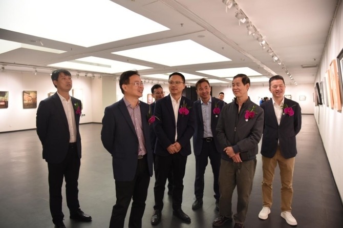 金牛开先河,画社续华章 杭州第七中学美育溯源暨金牛画社首展开幕