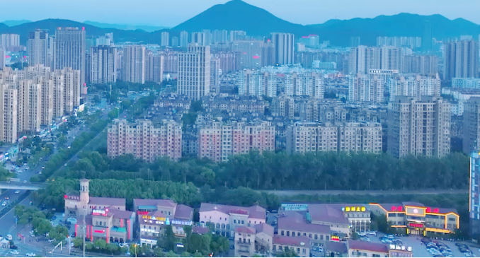 铜官区主城区一角。（宣传部资料图）