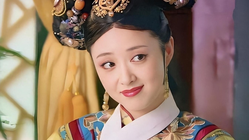 韩红说对了，没背景却无人敢惹的40岁蒋欣，已经走上了另一条大道封面图