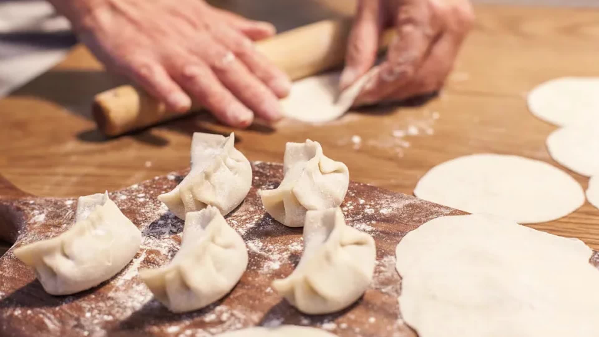 立冬吃饺子还是冬至吃？专家：没有一定之规，但“冬至吃饺子”更为普遍