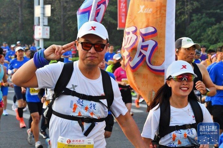 奔跑在“郑马”赛道上的姓氏旗手。白韬 摄