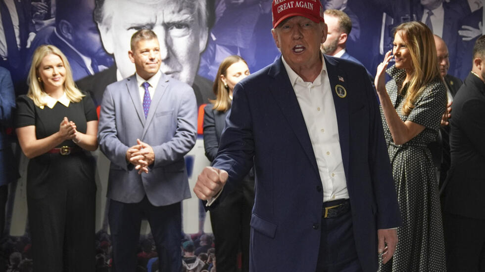 特朗普回应选后疑虑 称支持者非暴力分子