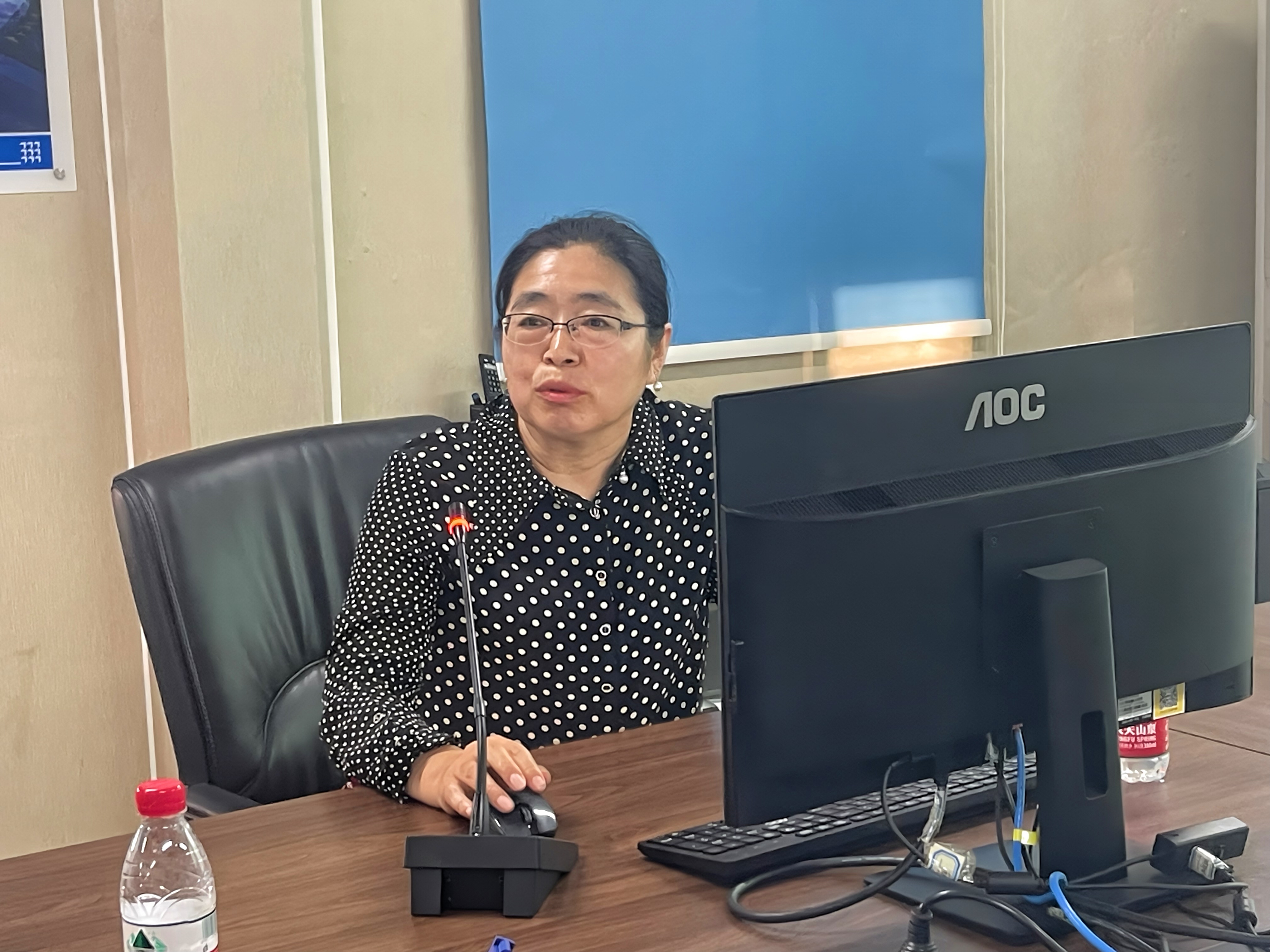 携手深圳市前海蛇口自贸区医院健康管理科，中建科工给工友“+健康”“+幸福”