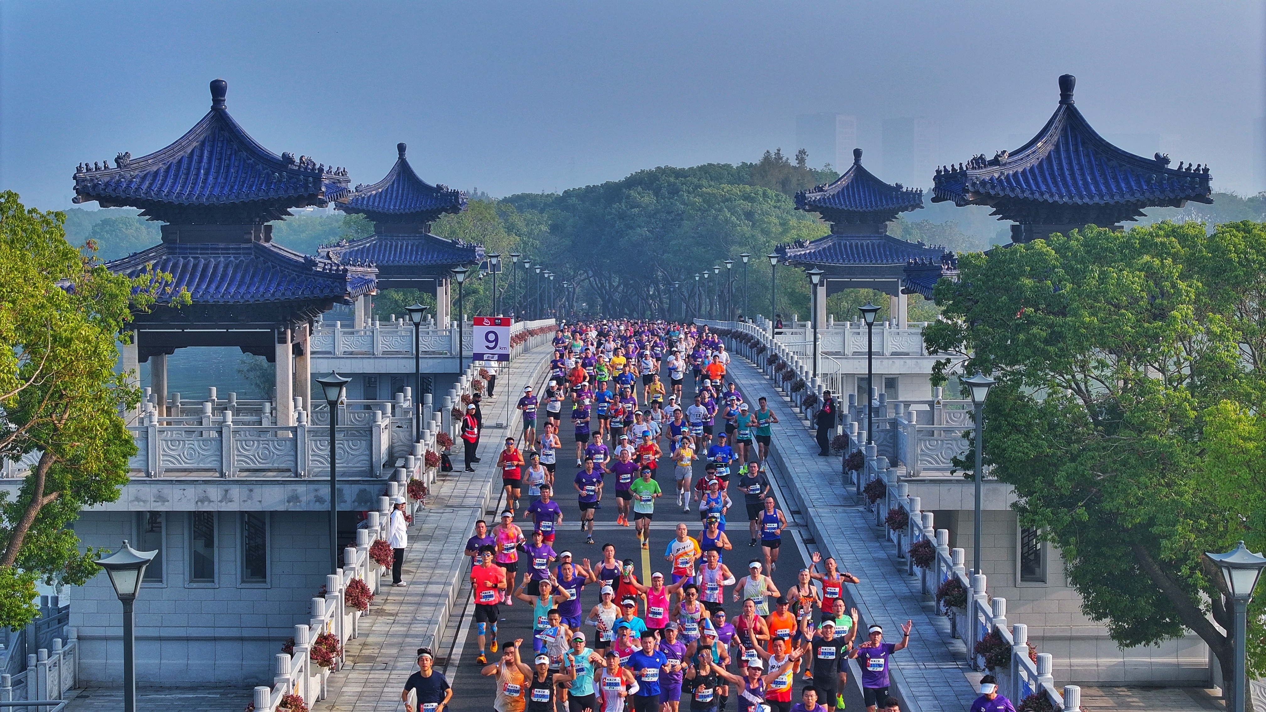 奔跑在最美湖湾!2024蠡湖半马圆满收官