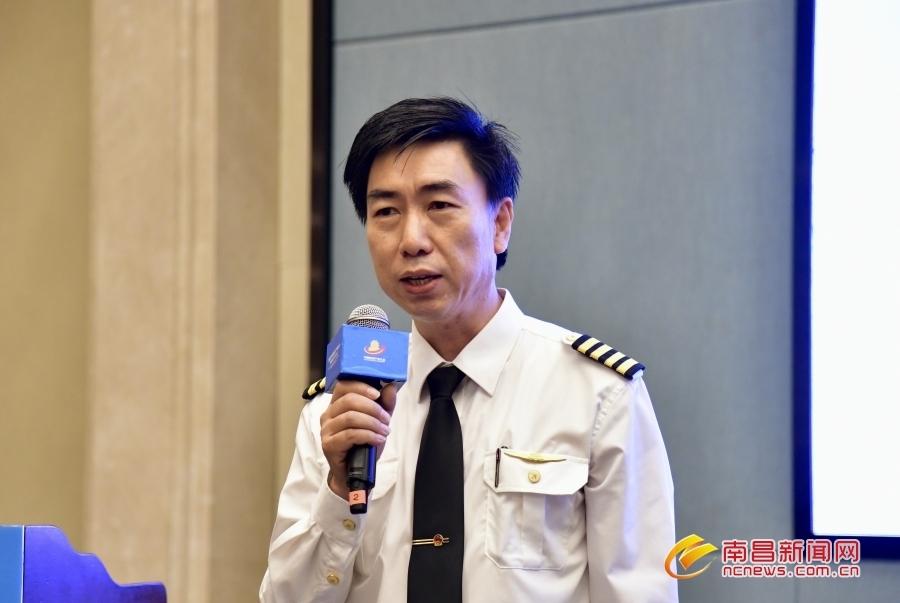 杜一特(珠海)飞行服务公司运行副总裁 刘向明