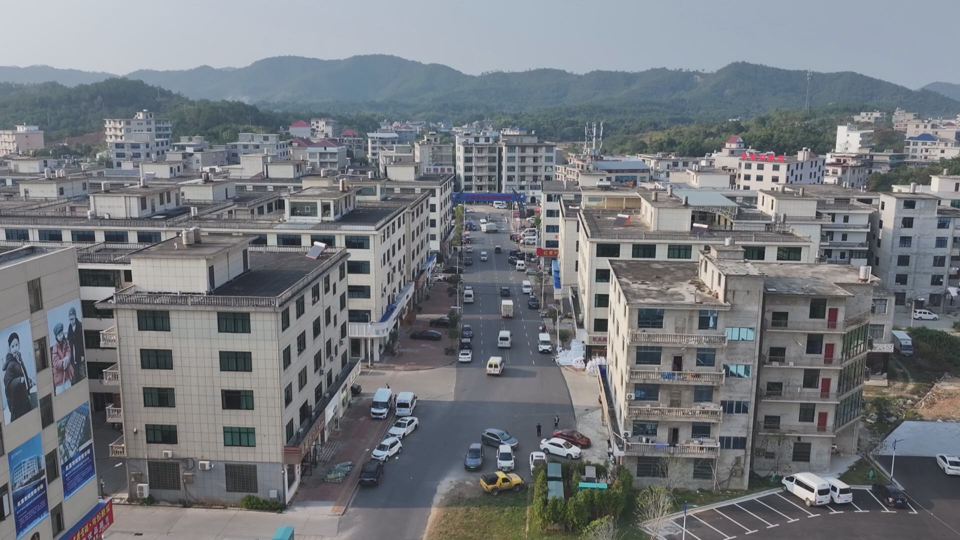 江西庐山市：备战“双十一” 横塘羽绒电商潜力持续发力