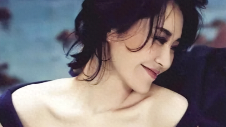 许晴年轻时有多美？细腰丰臀，身材欲隐欲现。封面图