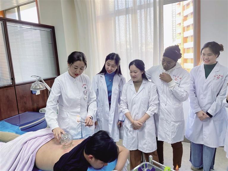 学习拔罐技法