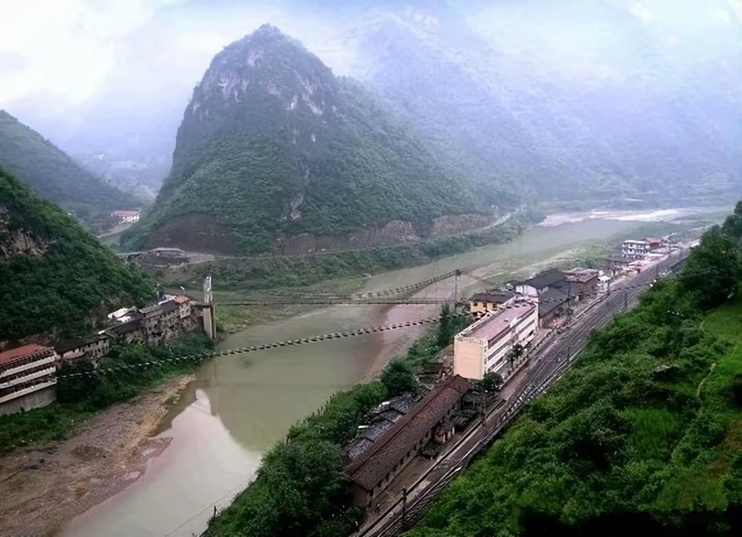 嘉陵江边仙人关遗址今日的地貌