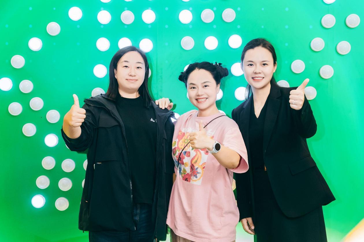 △三农达人“点亮”红星