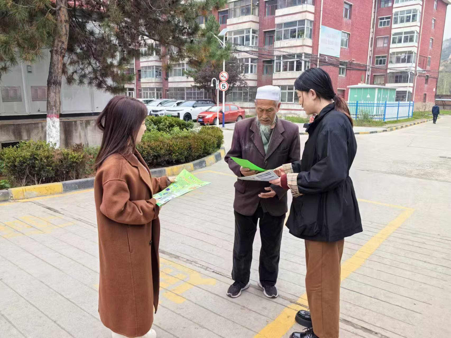 华亭：“五色连心”共绘民族团结进步新画卷