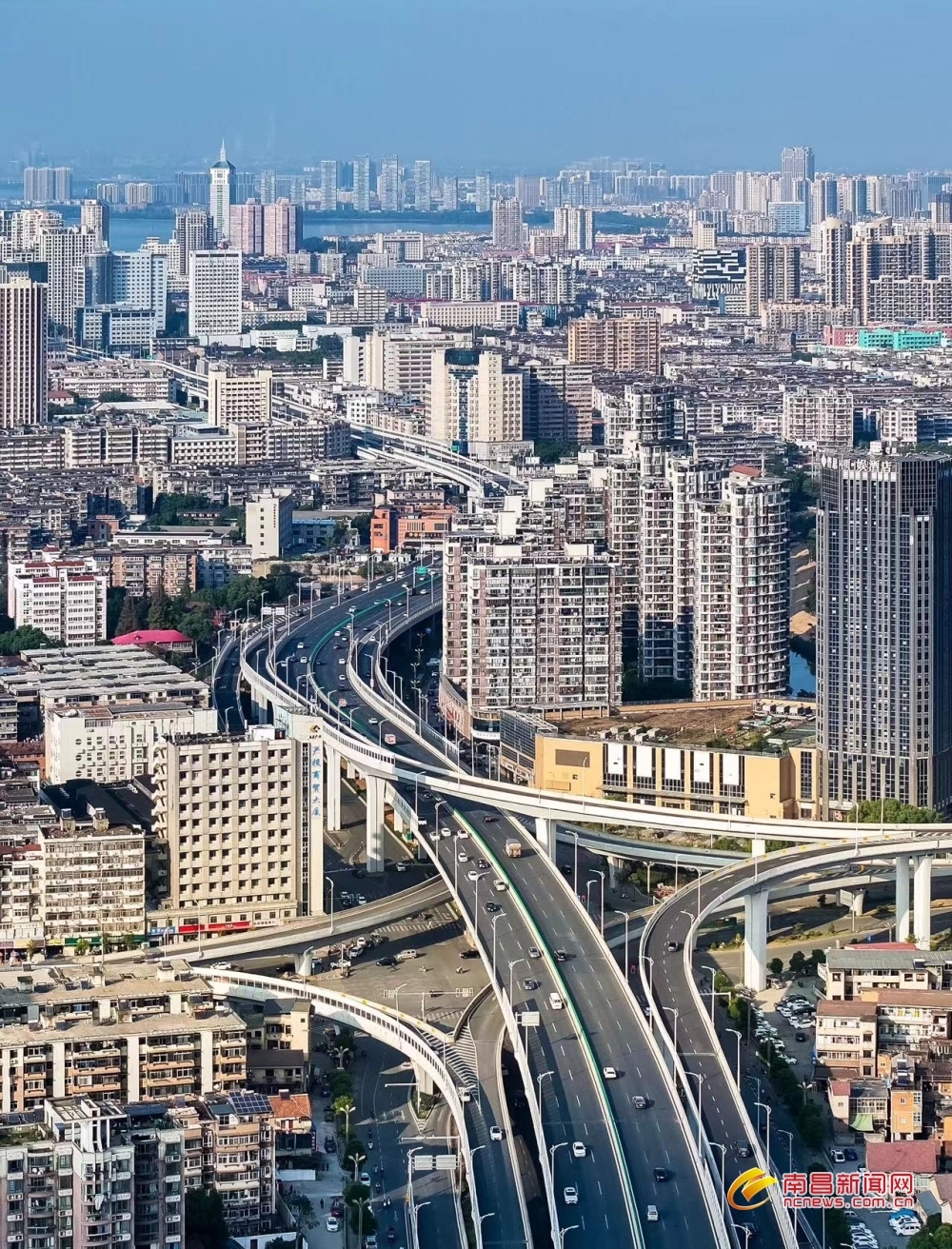 南昌：立体交通 便民出行