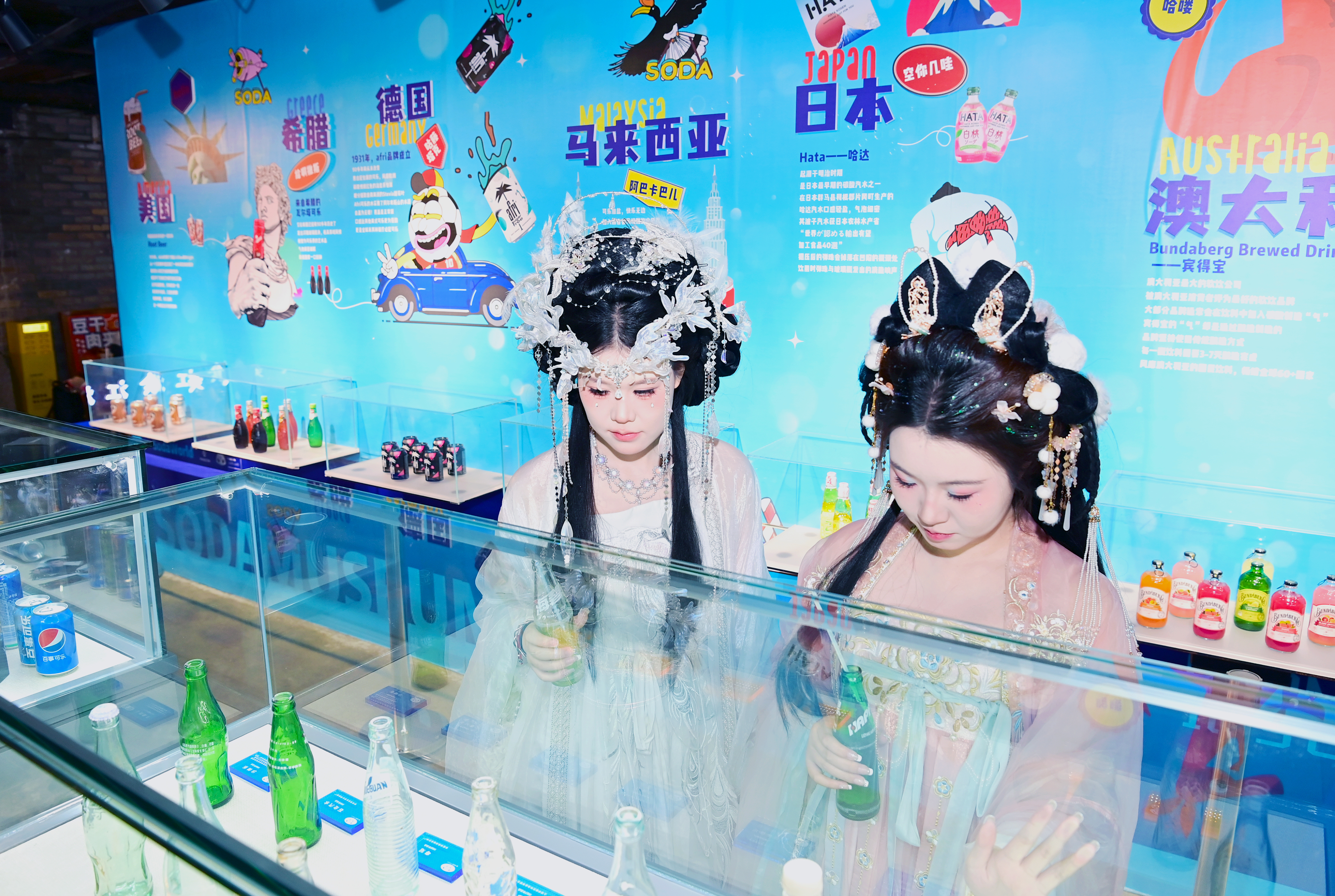 国内首个老汽水主题展览馆落地洛邑古城