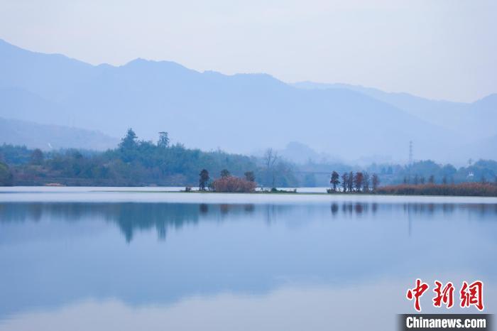 图为重庆市梁平区双桂湖。梁钦卿 摄