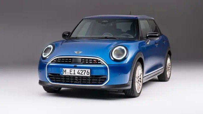 燃油绝唱!全新MINI COOPER五门版车展上市_凤凰网