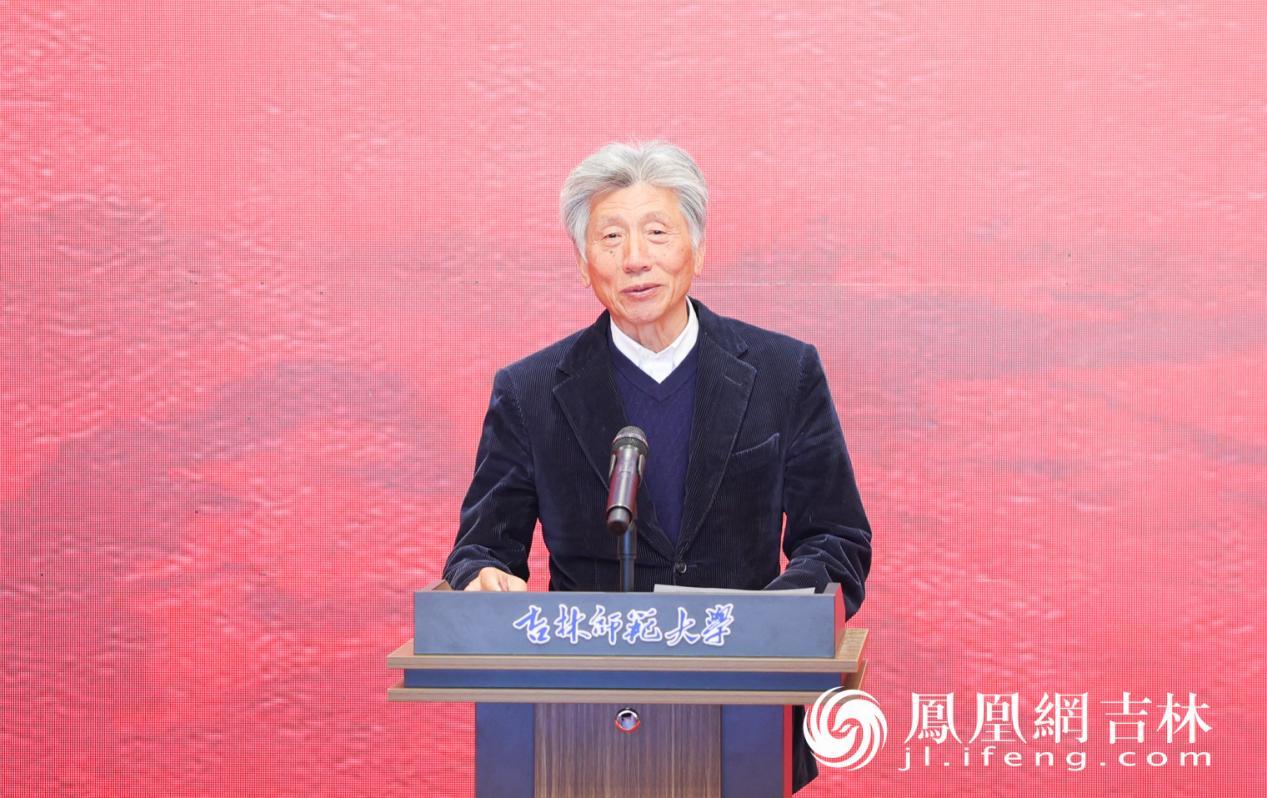 中国美术家协会主席范迪安讲话。