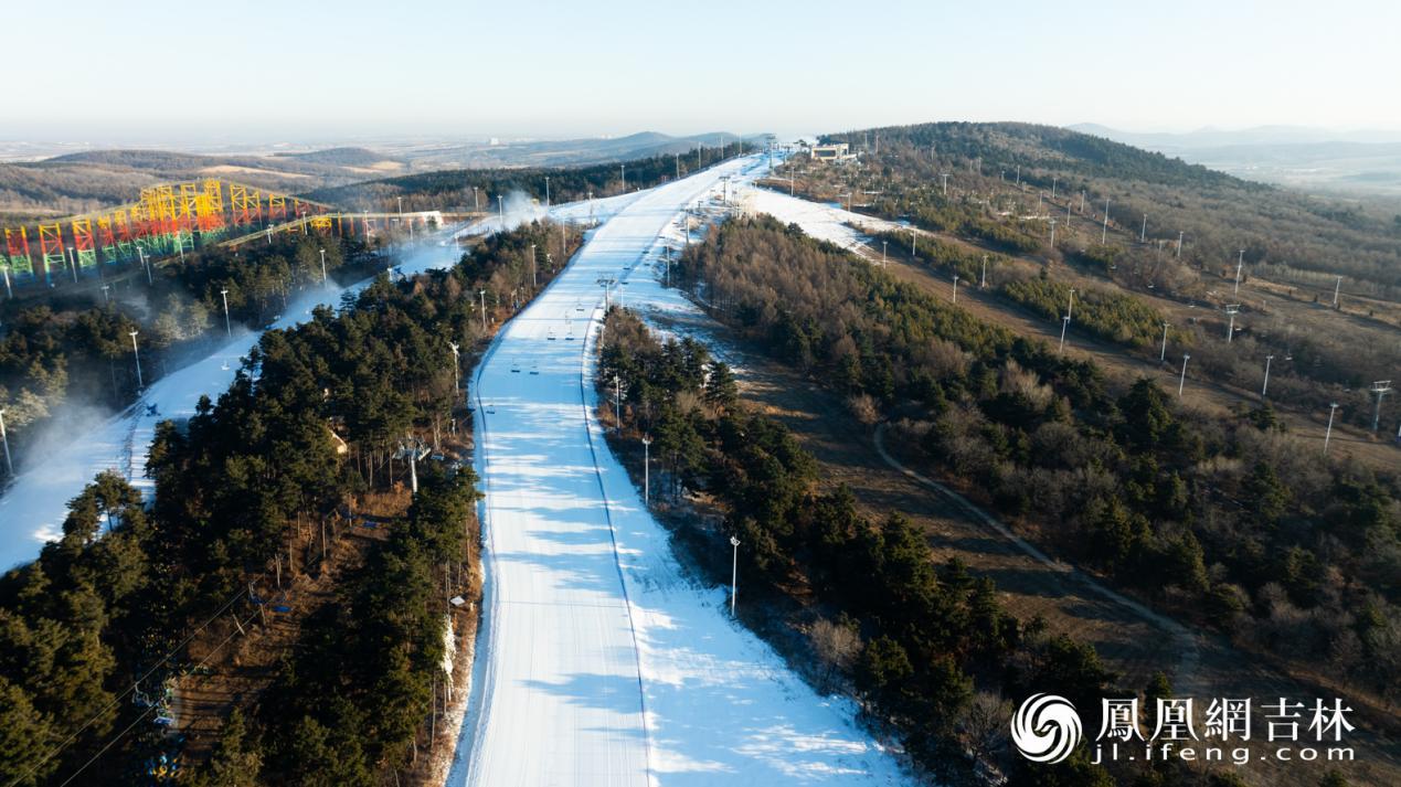 天定山滑雪场雪道。