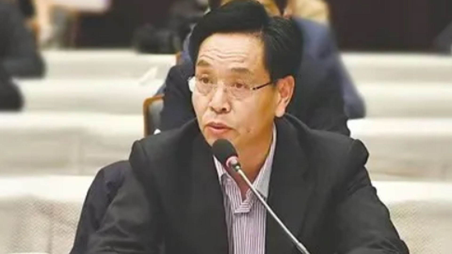 “靠烟吃烟”！国家烟草专卖局一原副局长被“双开”