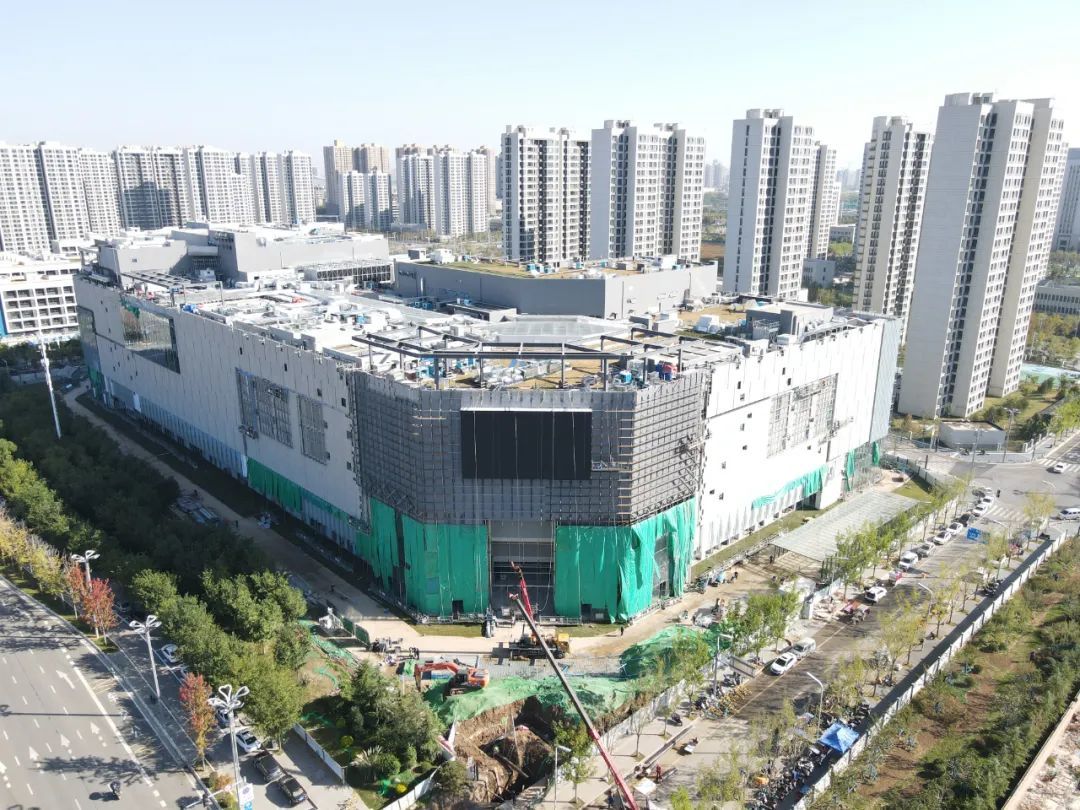 △龙湖未央天街最新建设实拍图