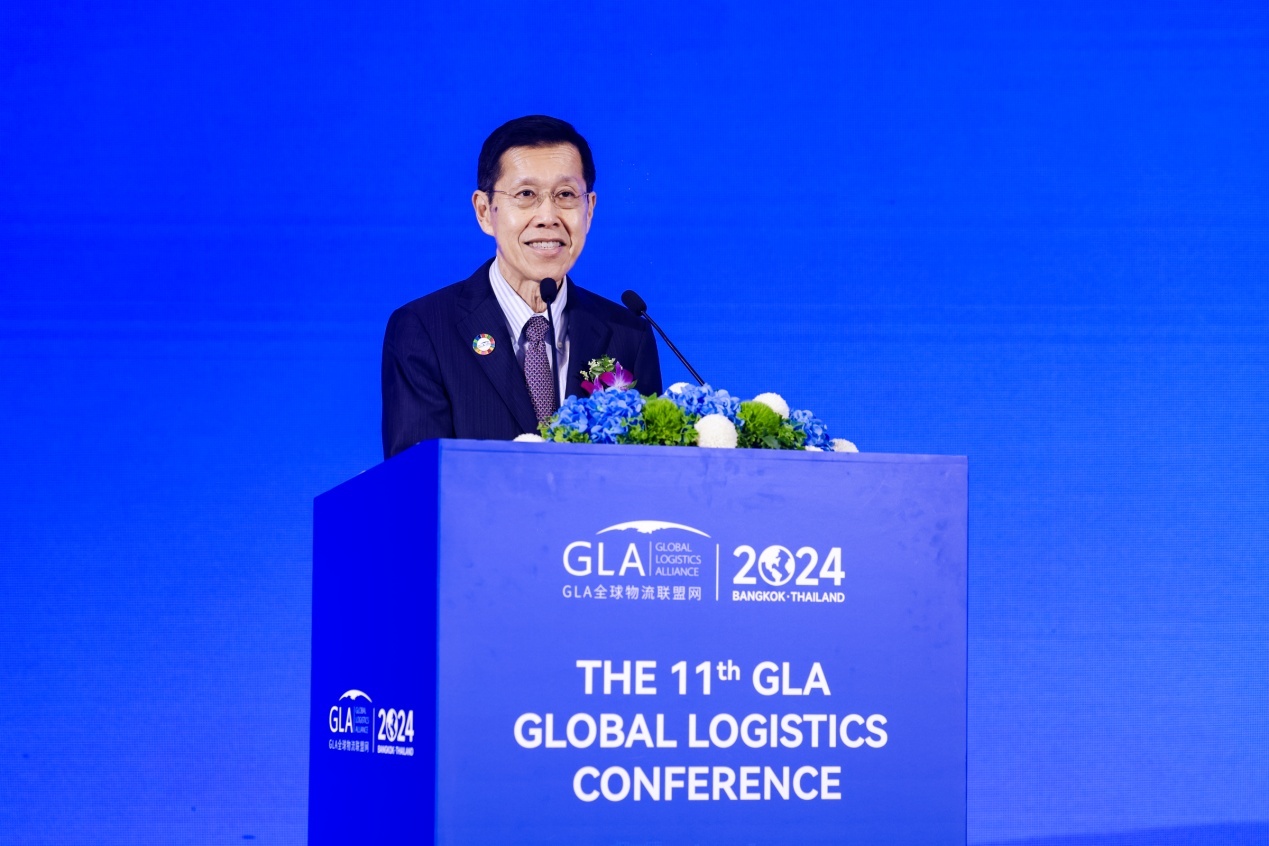 泰国前副总理、总理政策顾问委员会成员王鹏狄(H.E．Phongthep Thepkanjana)致辞