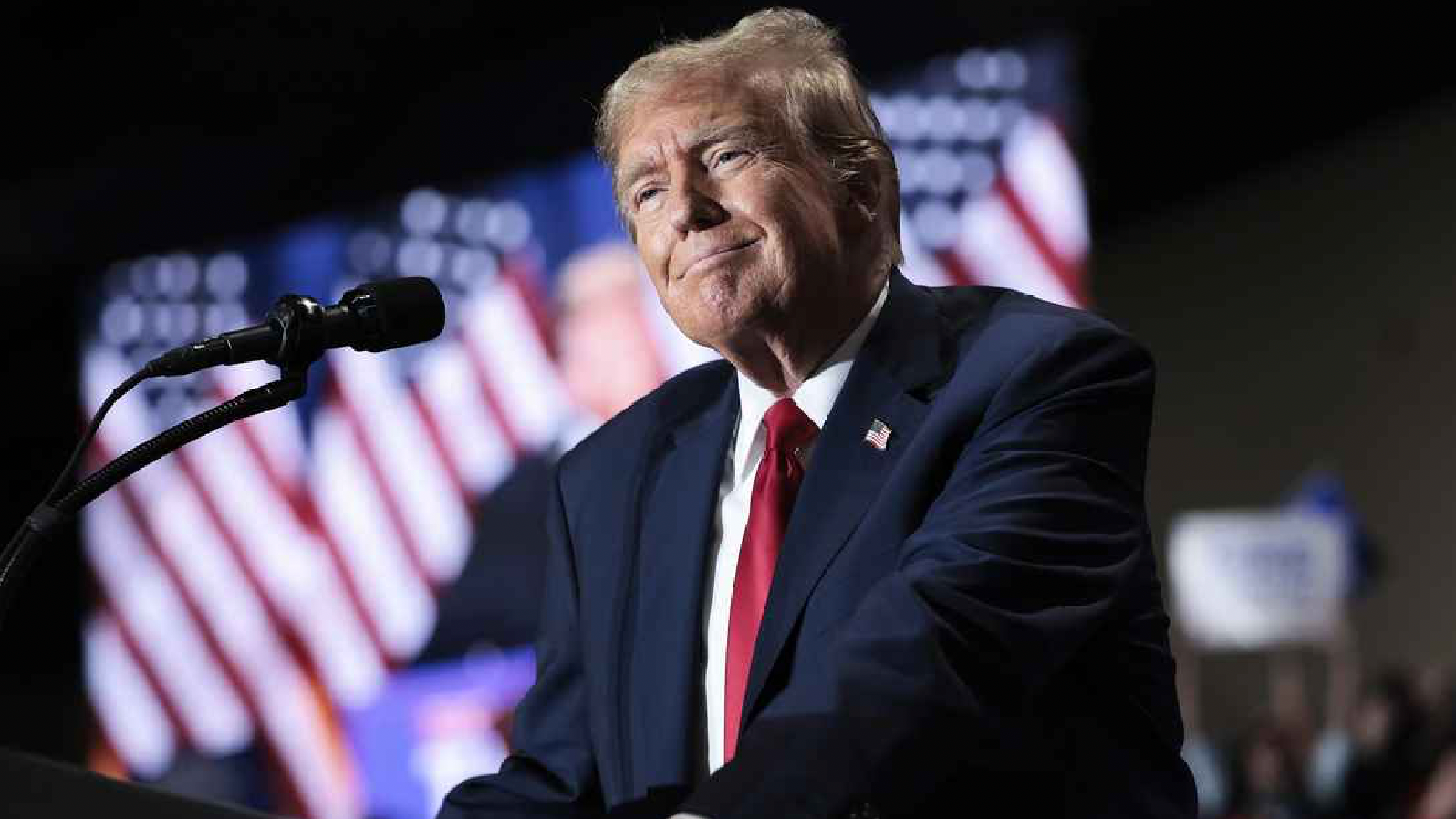 特朗普新政府架构成形 意外与争议并存