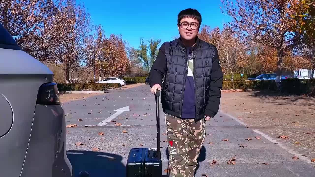 579km实测百公里油耗 3.4L，返乡回家选海狮05DM-i