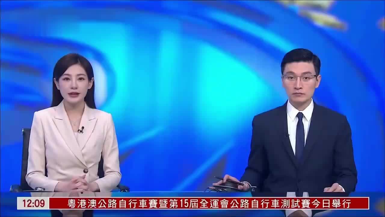 加拿大蒙特利尔爆发骚乱：现场尖叫声四起，有人点燃以总理的人偶