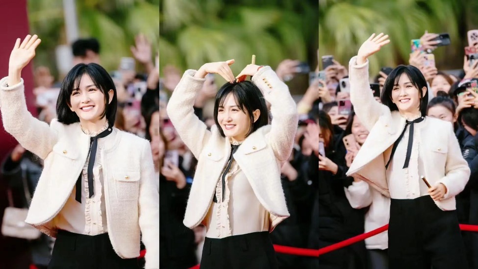 谢娜回母校参加活动 短发亮相显知性魅力封面图