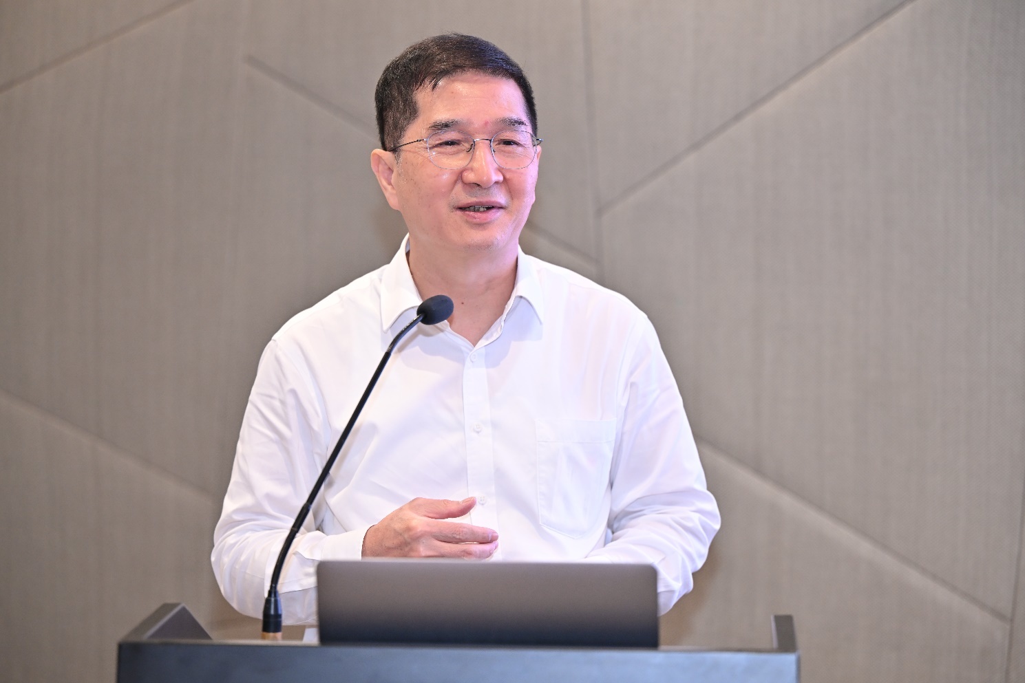 广州医科大学附属第一医院广州呼吸健康研究院二级教授陈荣昌